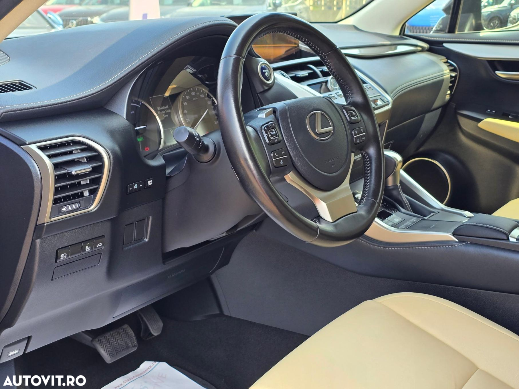 Lexus Seria NX - 10
