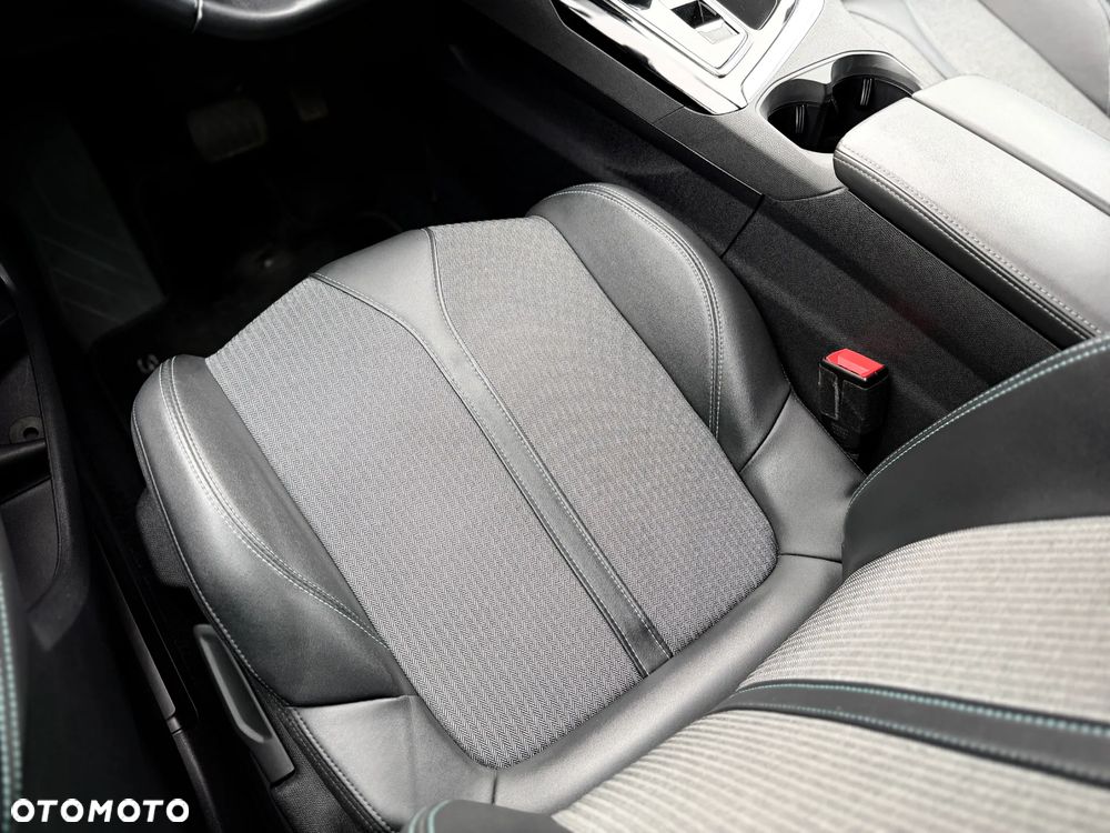 Peugeot 3008 1.5 BlueHDi Allure S&S EAT8 - 29