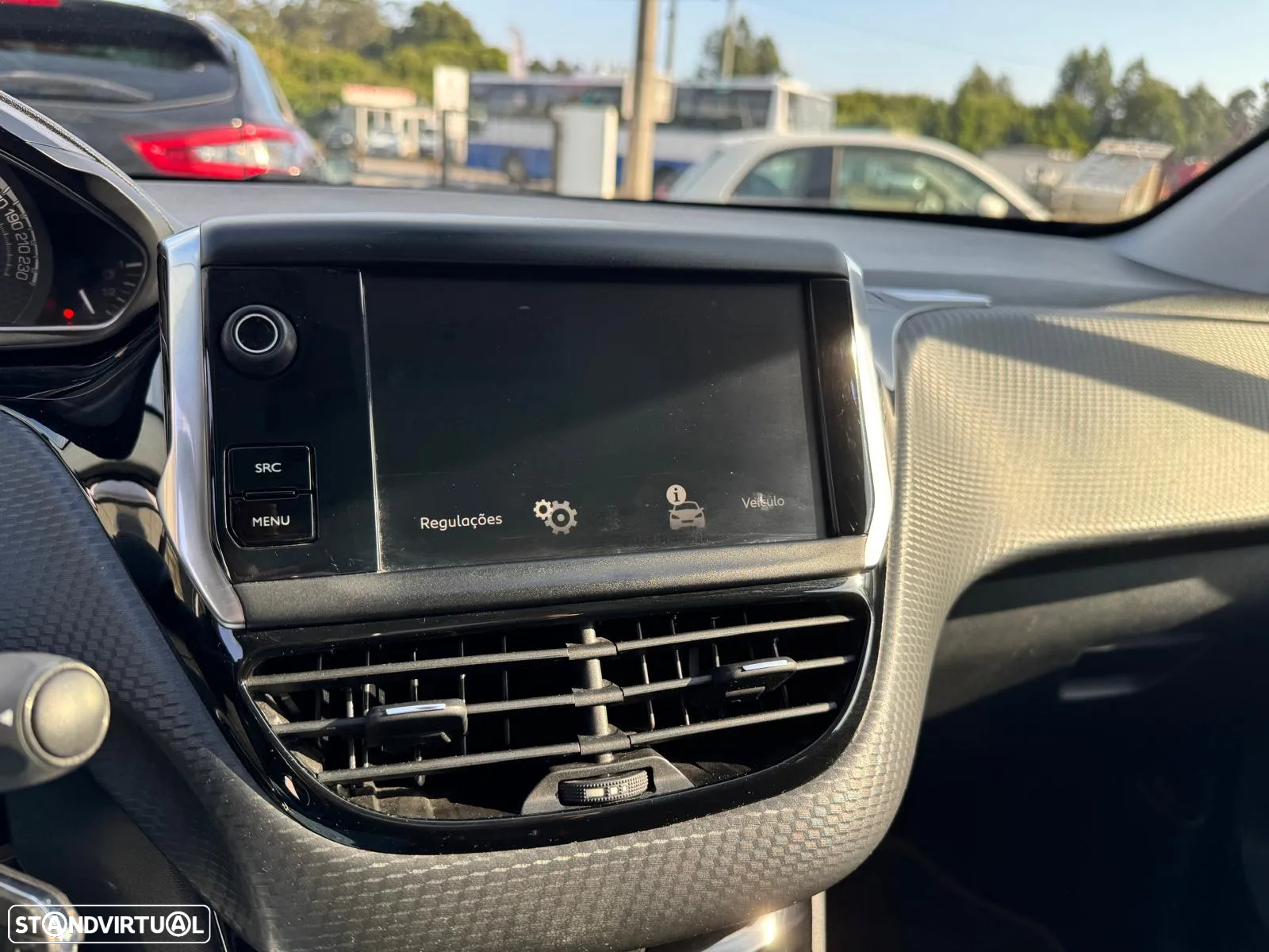 Peugeot 2008 1.2 PureTech GT Line EAT6 - 28