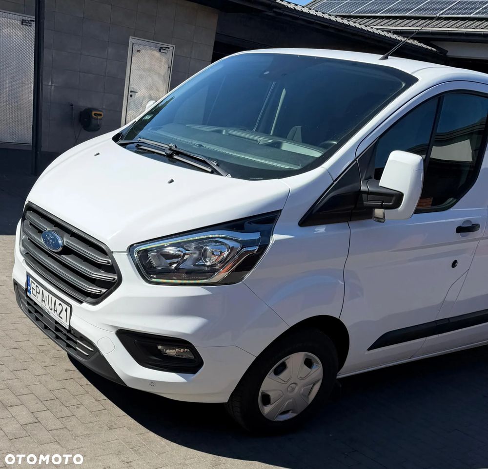 Ford TRANSIT CUSTOM - 3