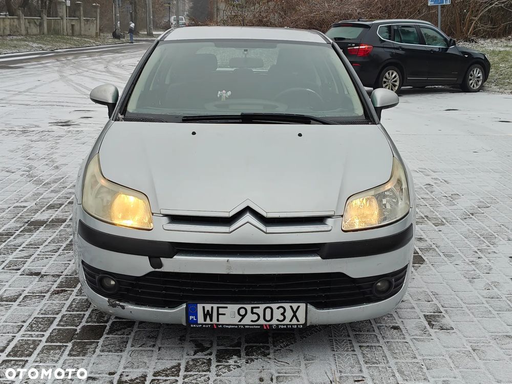 Citroën C4 1.4 16V Equilibre - 12