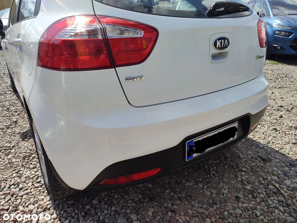 Kia Rio 1.2 Dream Team Edition - 7