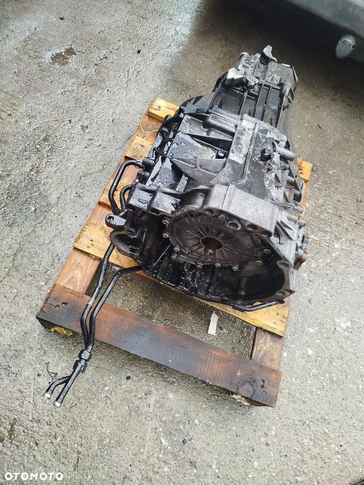 Audi A4 B7 2.0  TDI BPW  HHF skrzyni biegów  silnik - 5