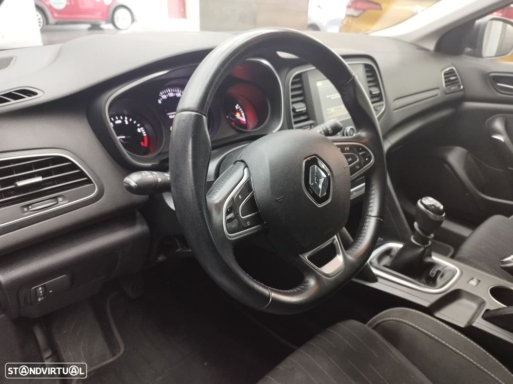 Renault Mégane 1.5 Blue dCi Limited - 27