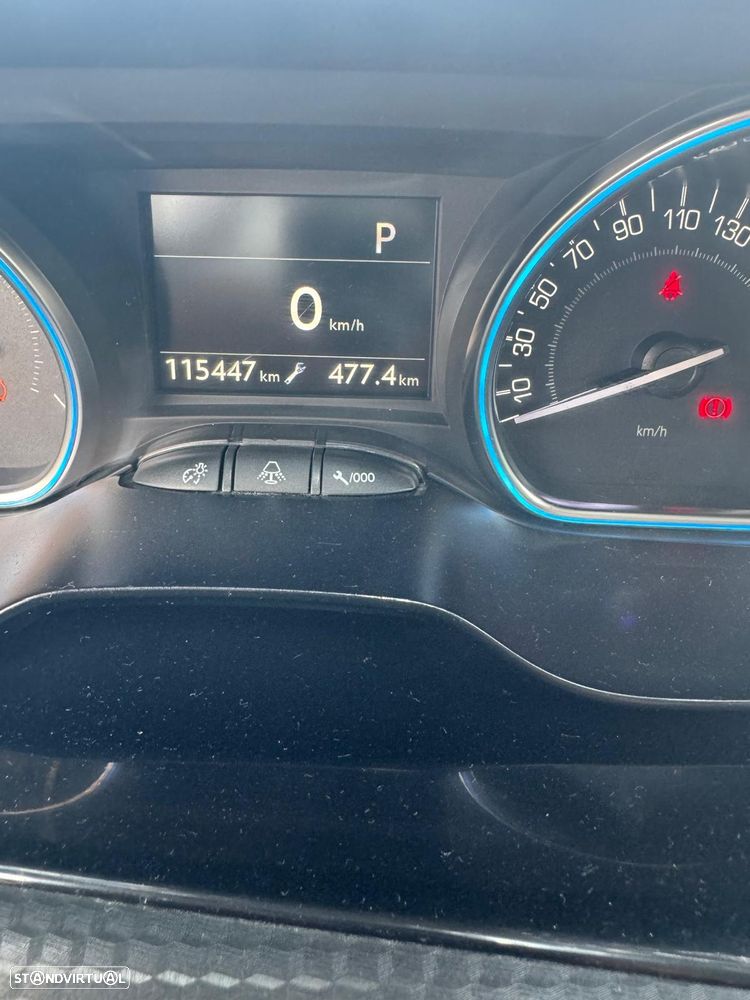 Peugeot 2008 PureTech 110 Stop&Start EAT6 Allure - 6