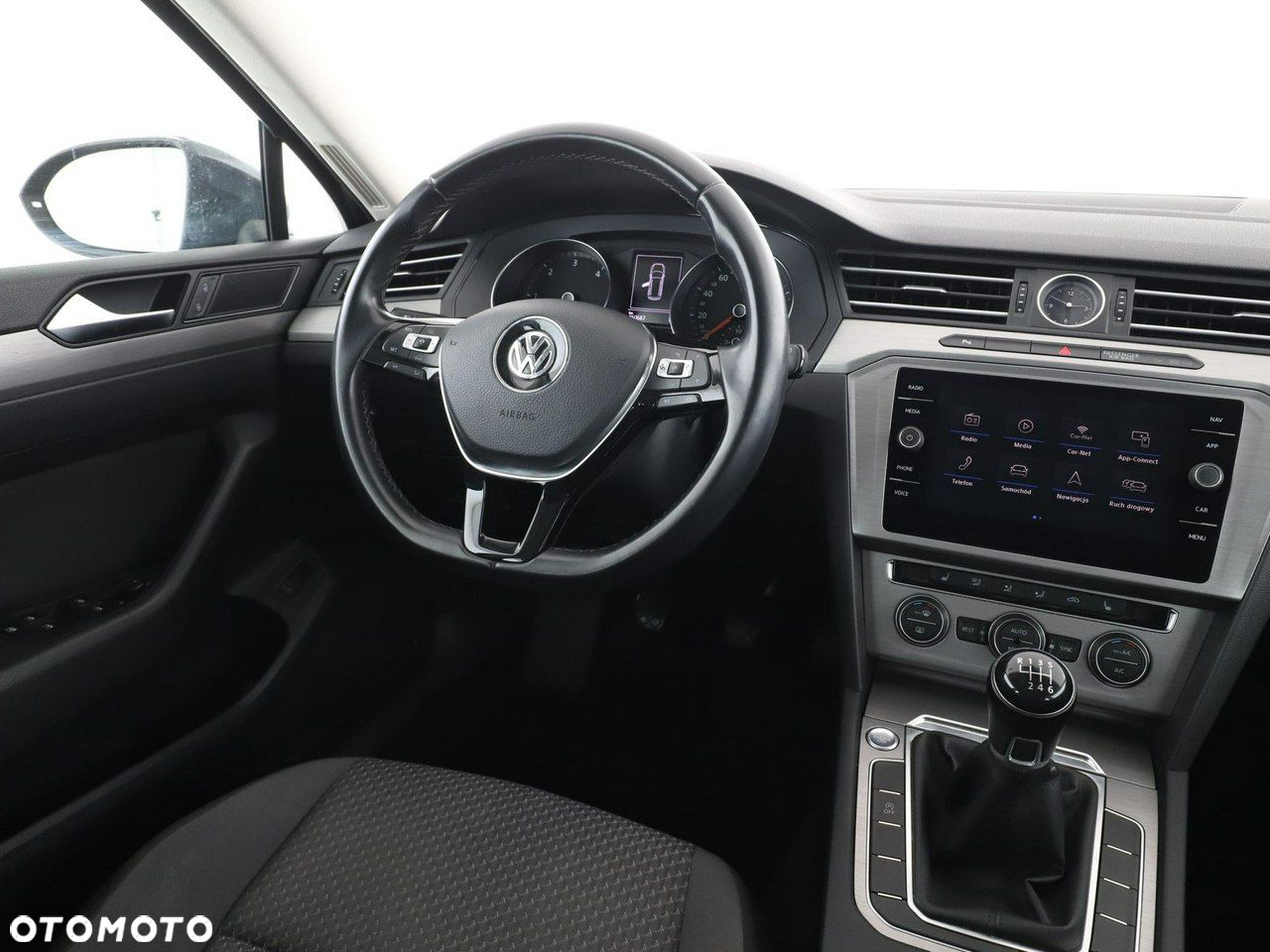 Volkswagen Passat 2.0 TDI BMT Trendline - 16