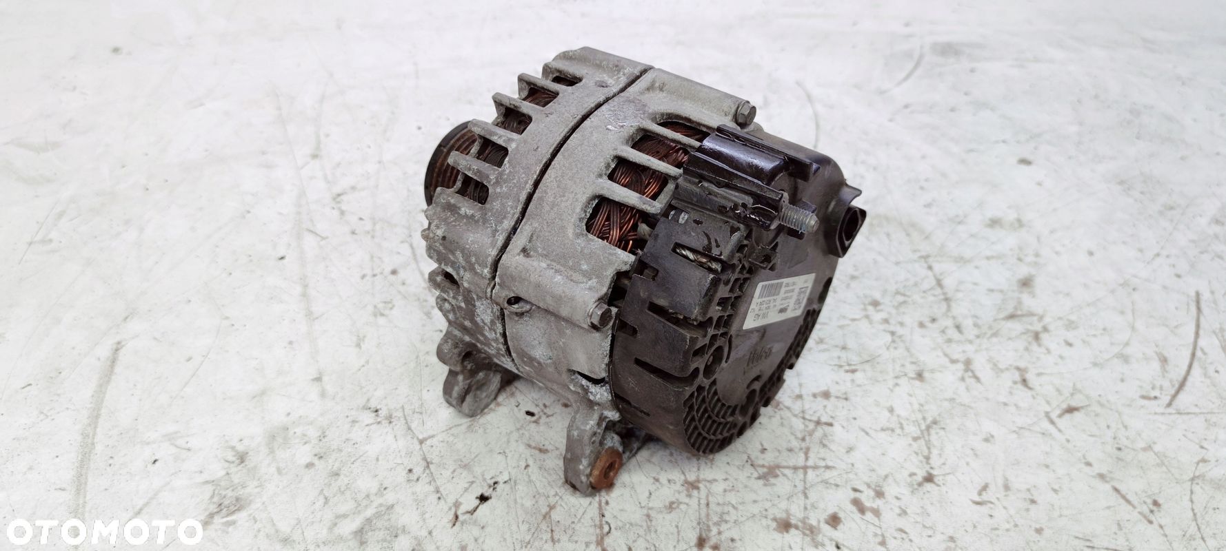 ALTERNATOR AUDI A4 B9 A5 Q5 04L903024A VALEO 180A - 1