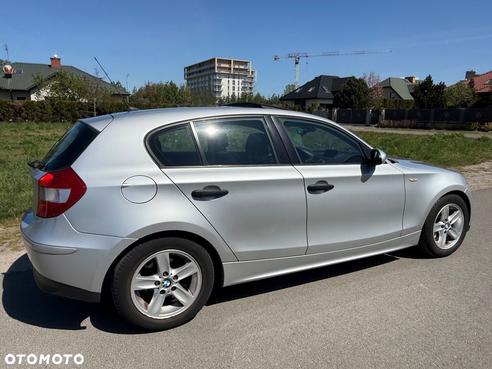 BMW Seria 1 118d - 4