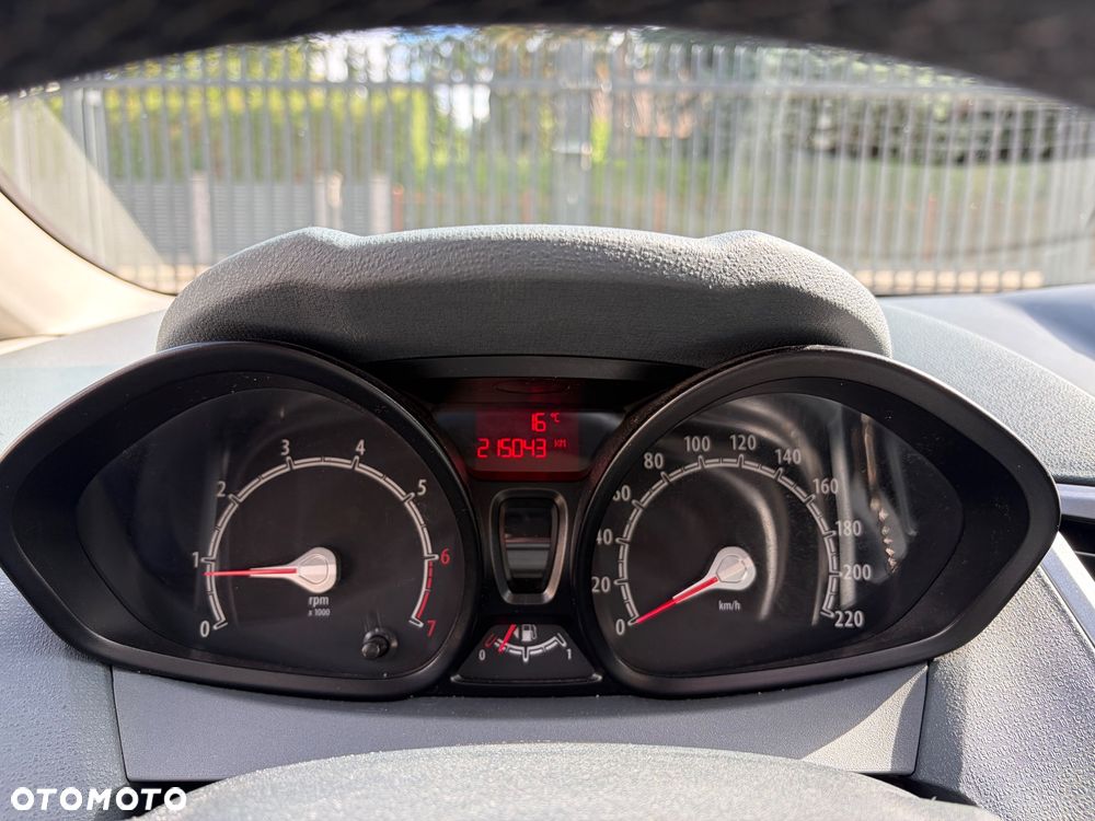 Ford Fiesta 1.25 Viva - 30