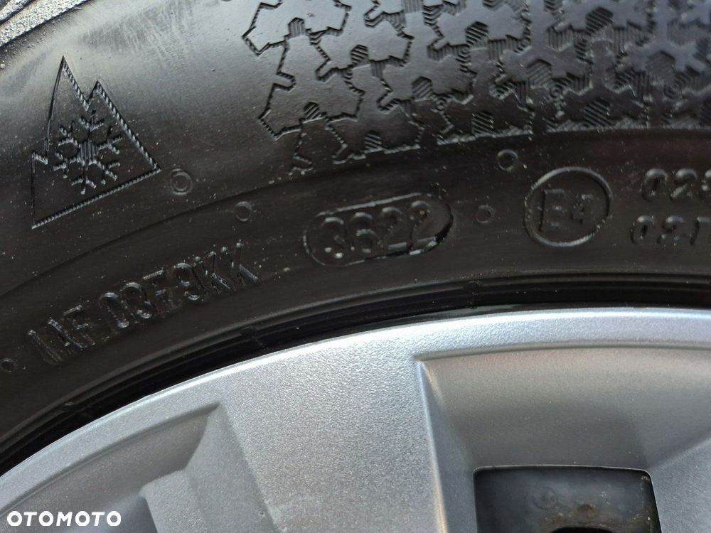 Volkswagen Polo 1.4 MATCH - 8