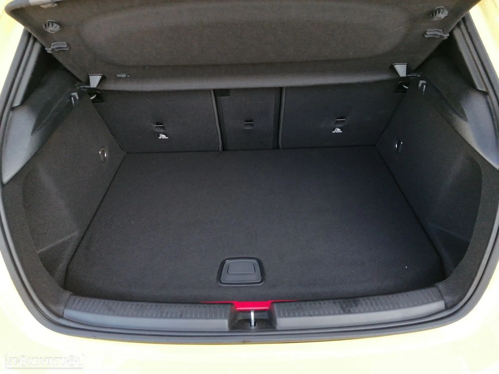 Mercedes-Benz A 250 Limousine e 8G-DCT AMG Line Advanced - 12