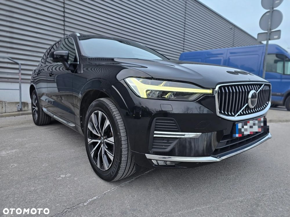 Volvo XC 60 B4 D AWD Plus Bright - 3