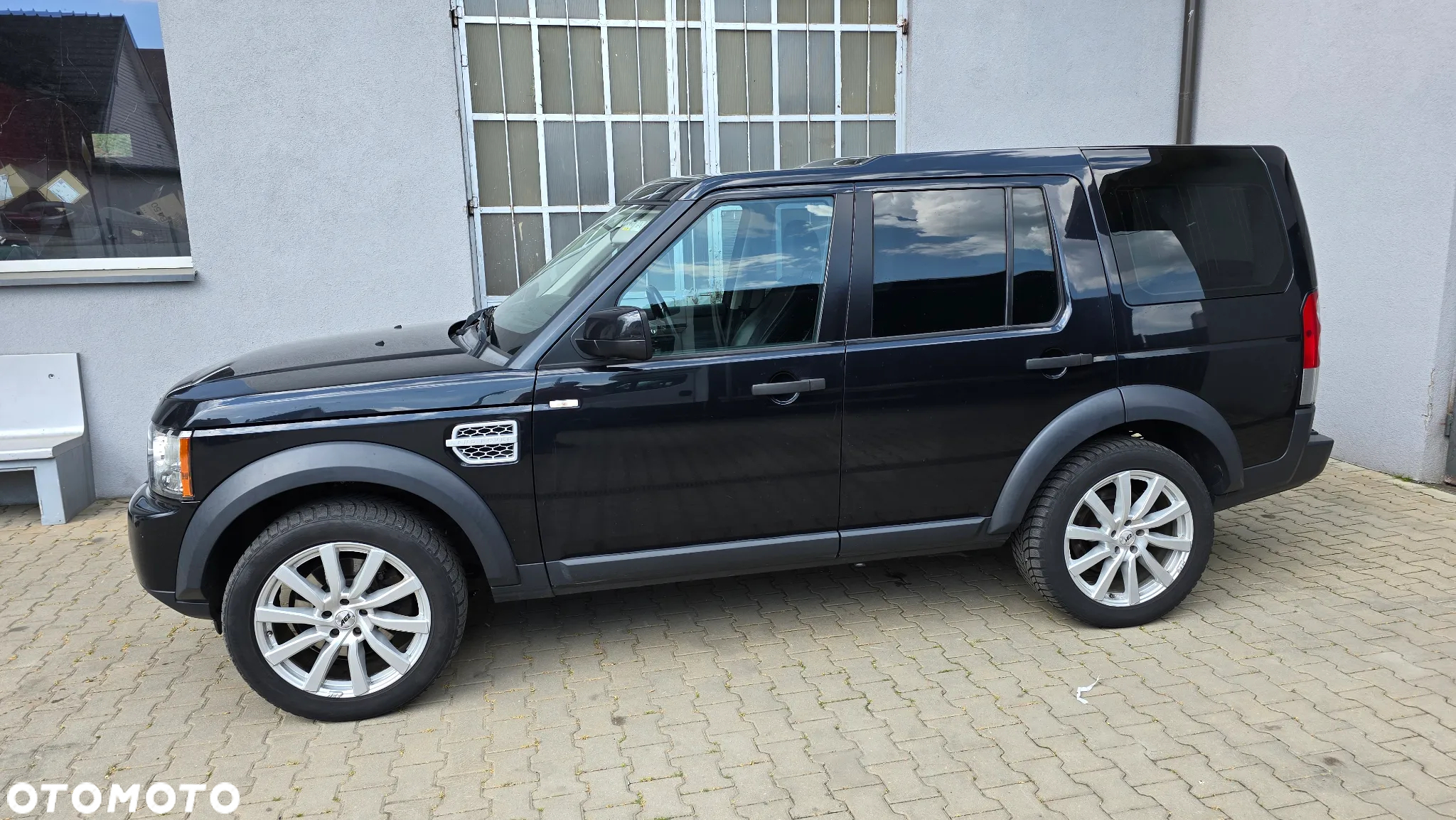 Land Rover Discovery IV 3.0D V6 S - 17