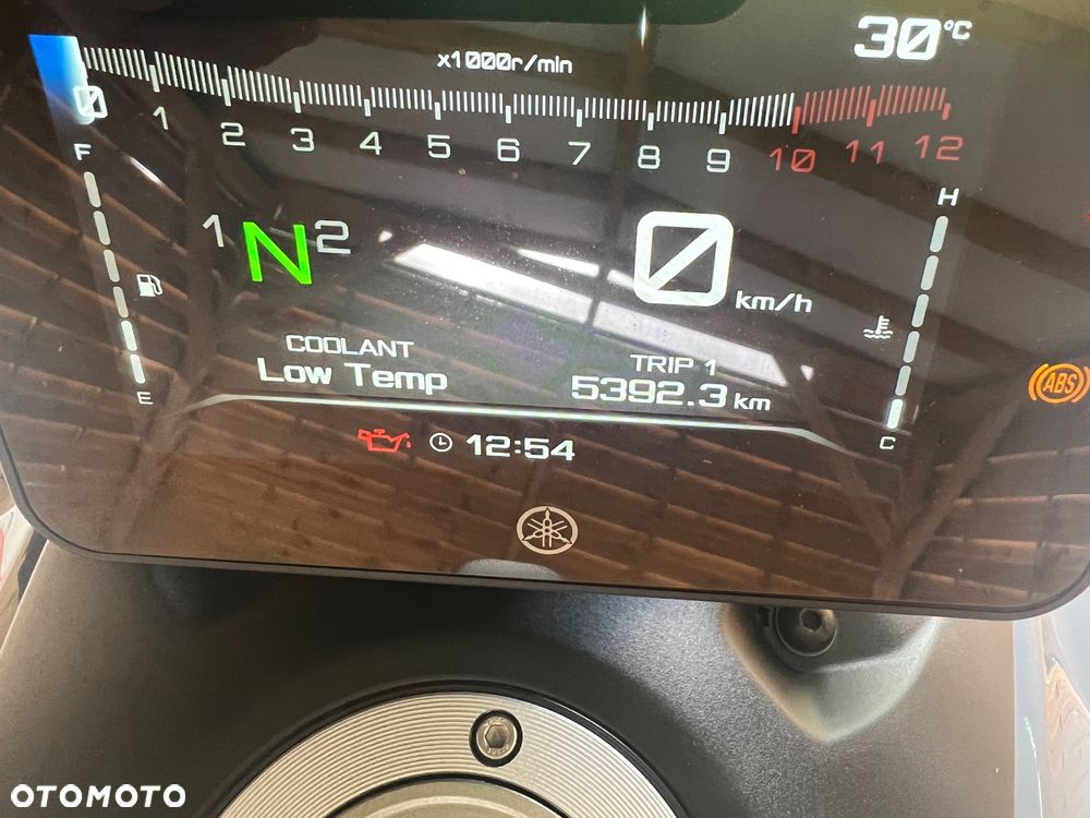 Yamaha MT - 8