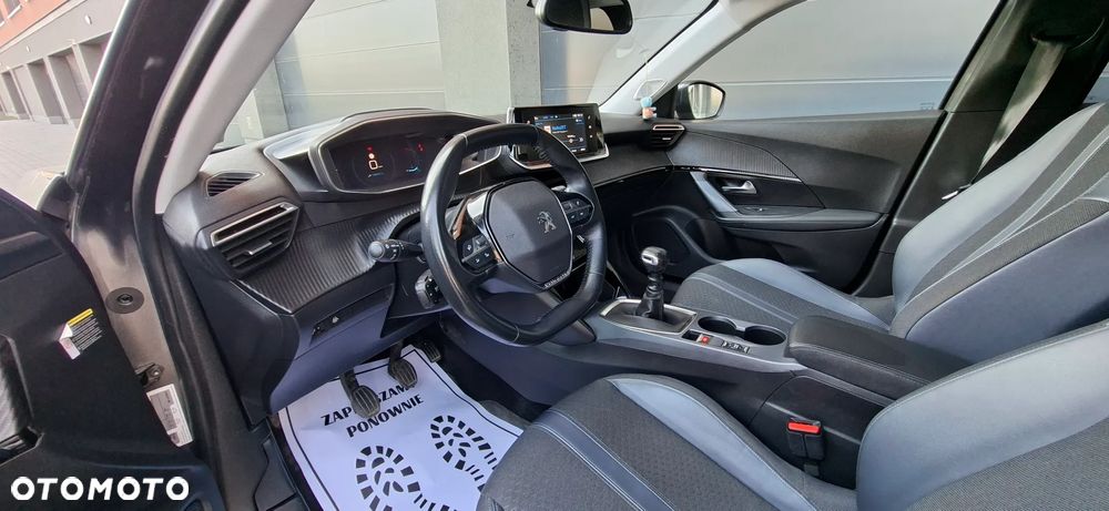 Peugeot 2008 BlueHDi 100 Allure - 19