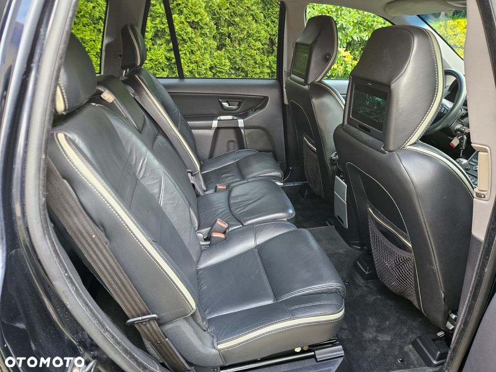 Volvo XC 90 - 32