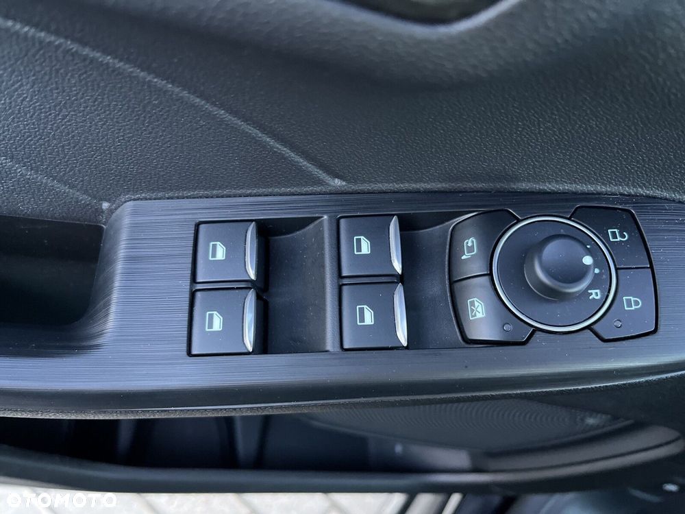 Ford Kuga - 11