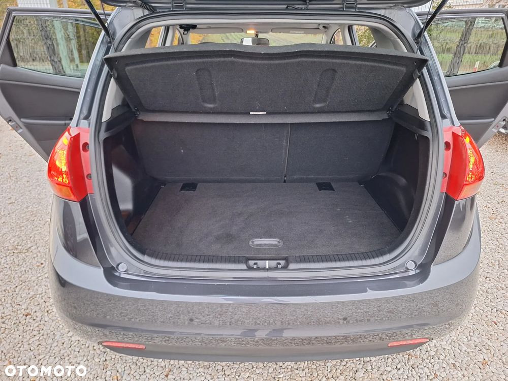 Kia Venga 1.6 CVVT Dream-Team Edition - 33
