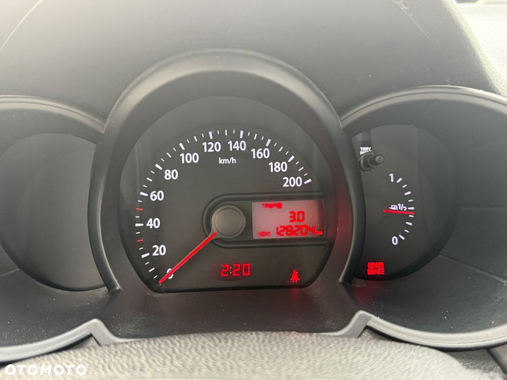 Kia Picanto 1.0 L - 8