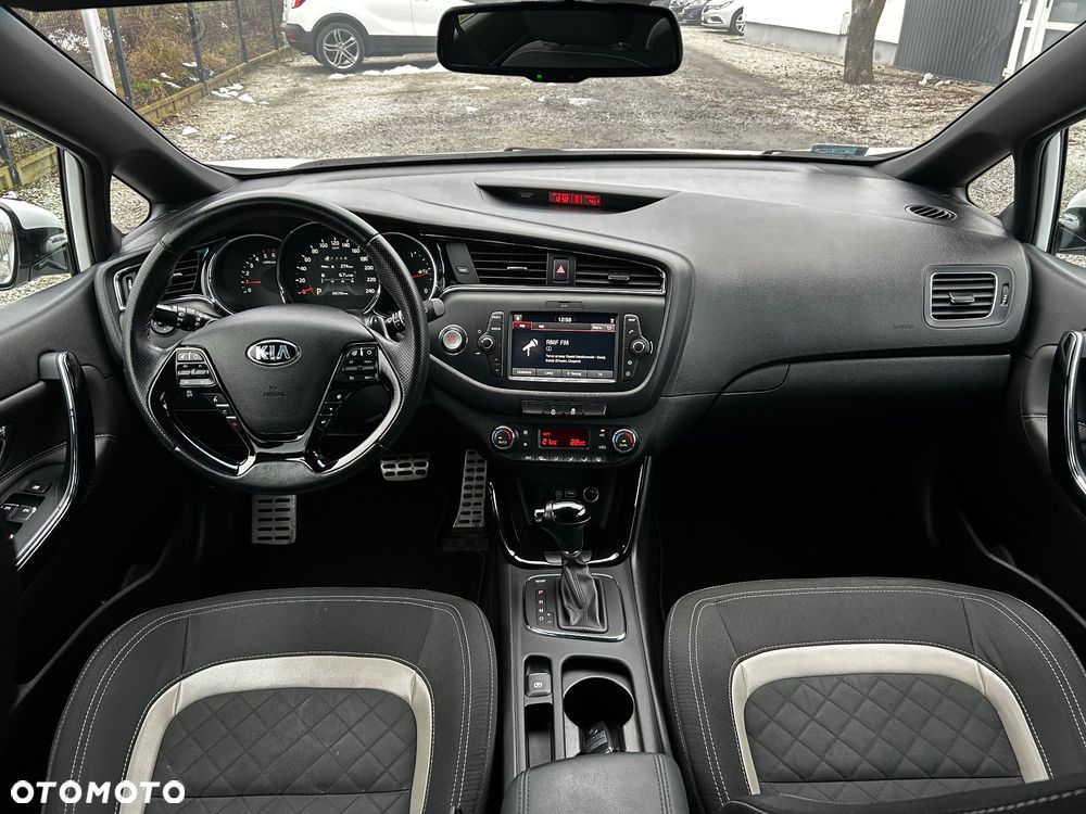 Kia Ceed 1.6 CRDi GT Line DCT - 17