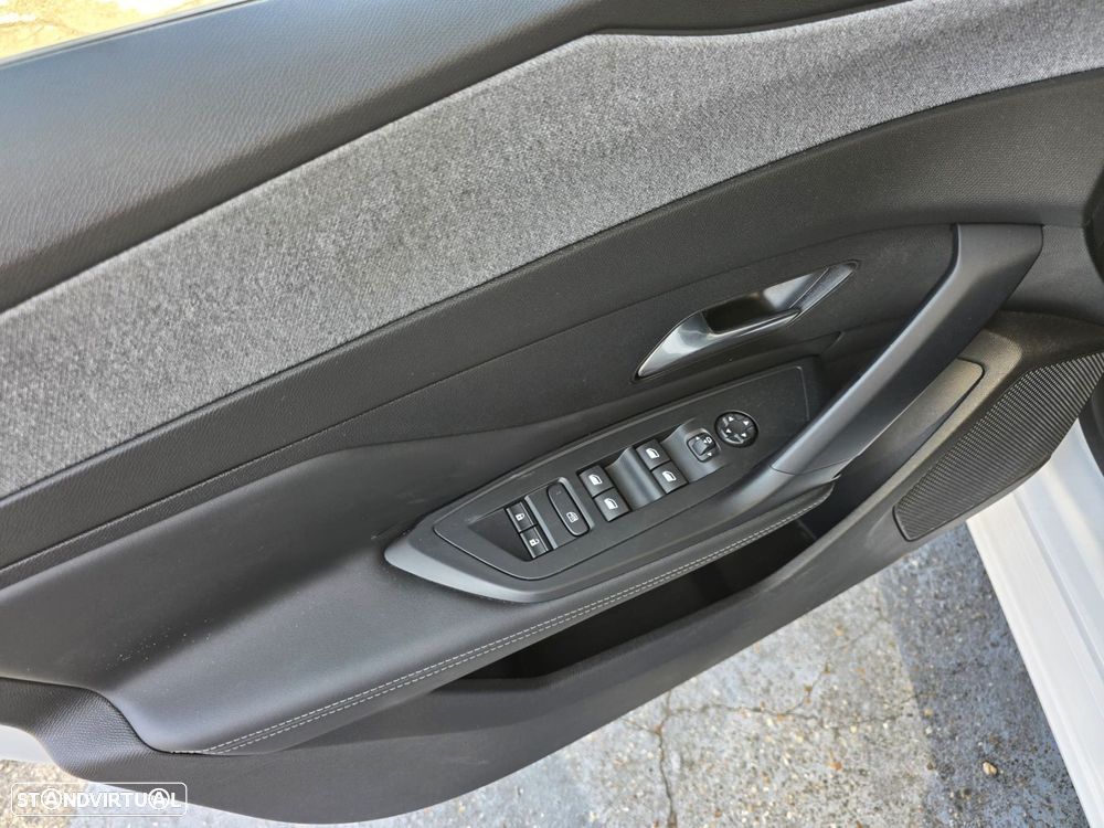 Peugeot 308 SW 1.2 PureTech Allure - 9
