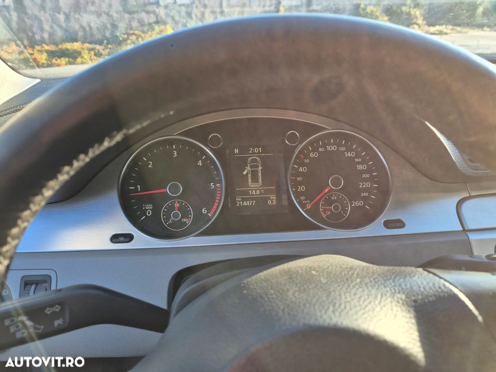 Volkswagen Passat 2.0 Blue TDI DPF Highline - 8