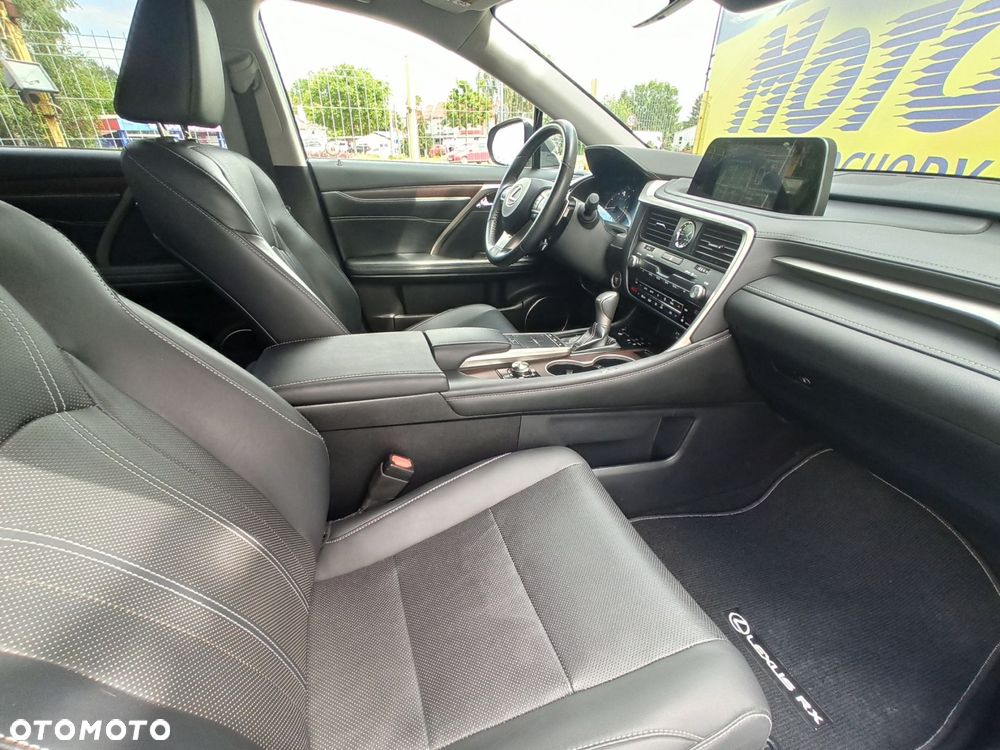 Lexus RX - 14