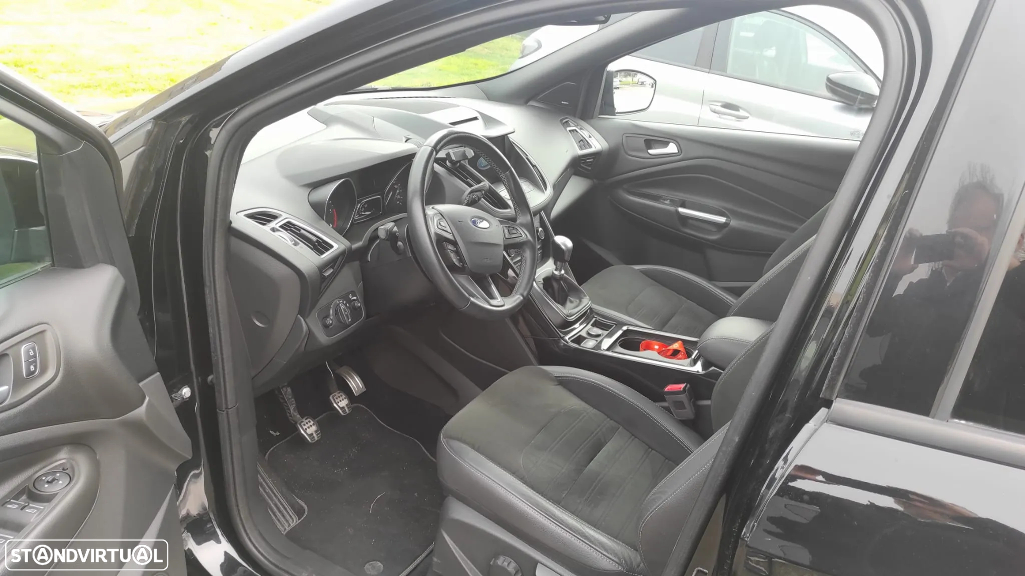 Ford Kuga 1.5 TDCi ST-Line - 8