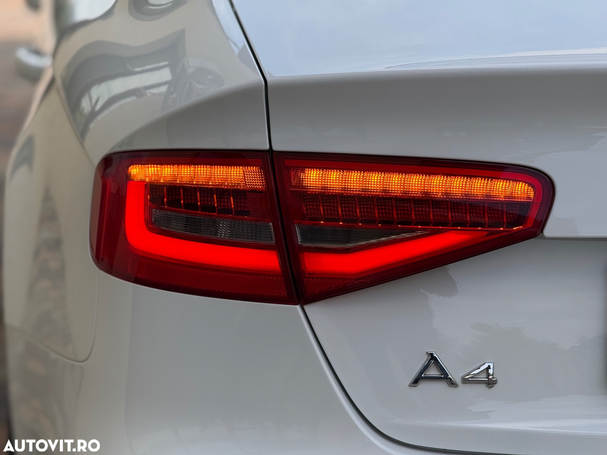 Audi A4 Avant 2.0 TDI DPF S line Sportpaket - 16