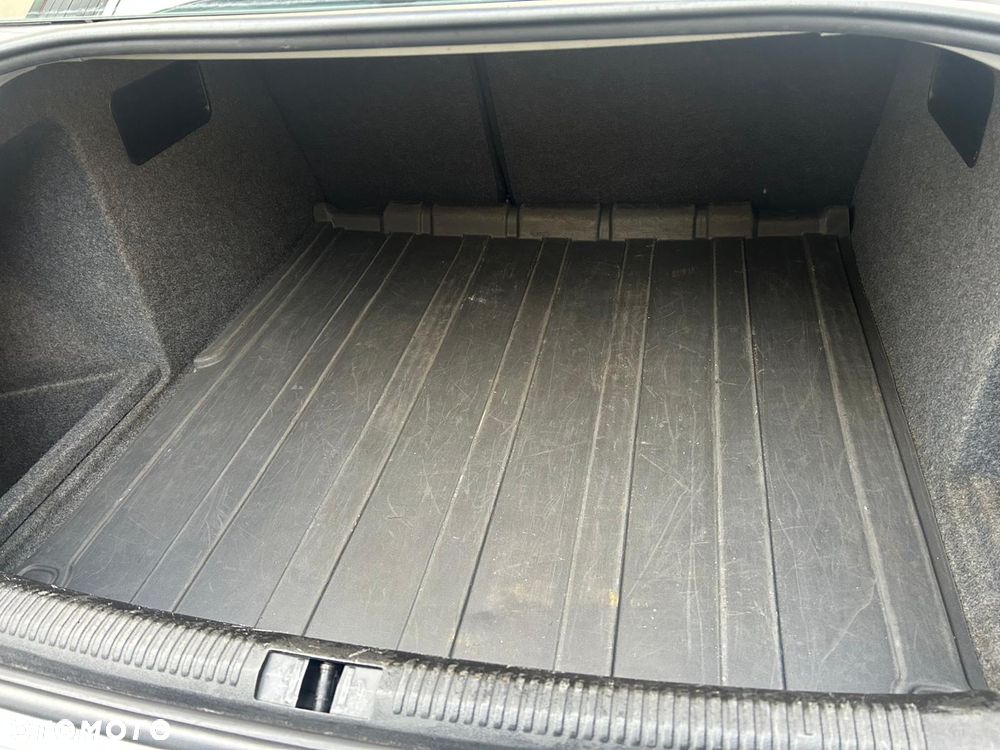 Audi A4 Limousine - 25