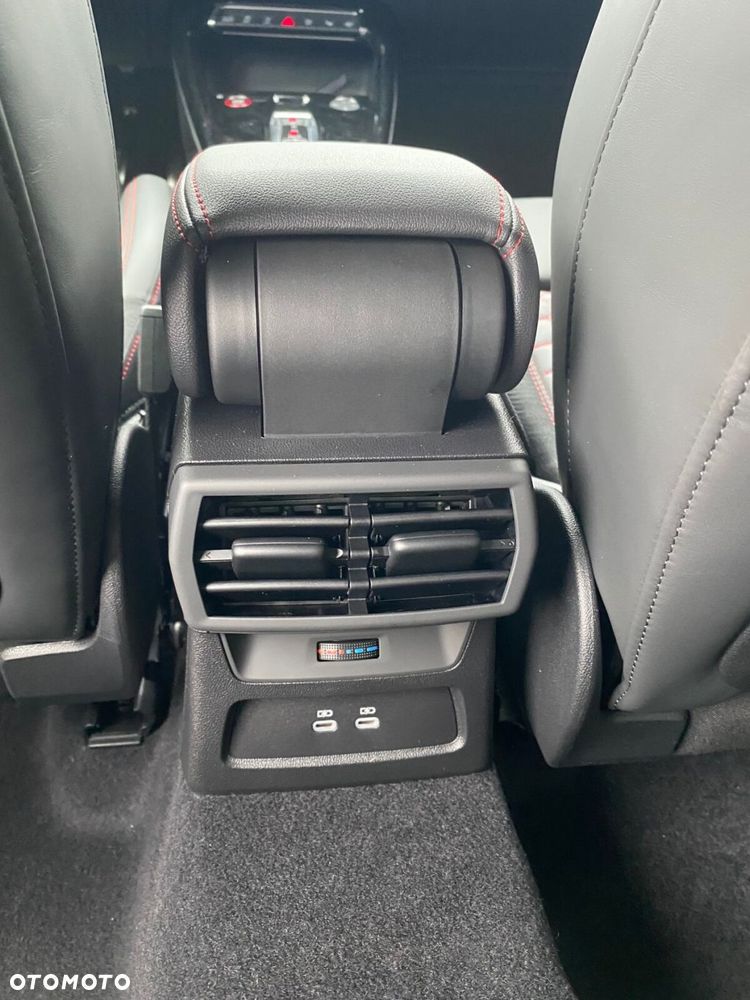 Audi RS3 Limousine - 11