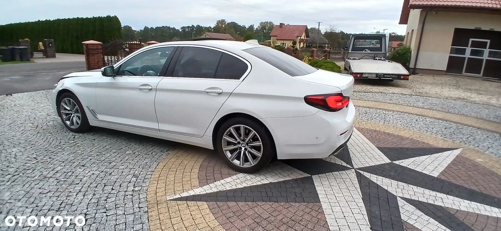 BMW Seria 5 530i Sport Line - 3