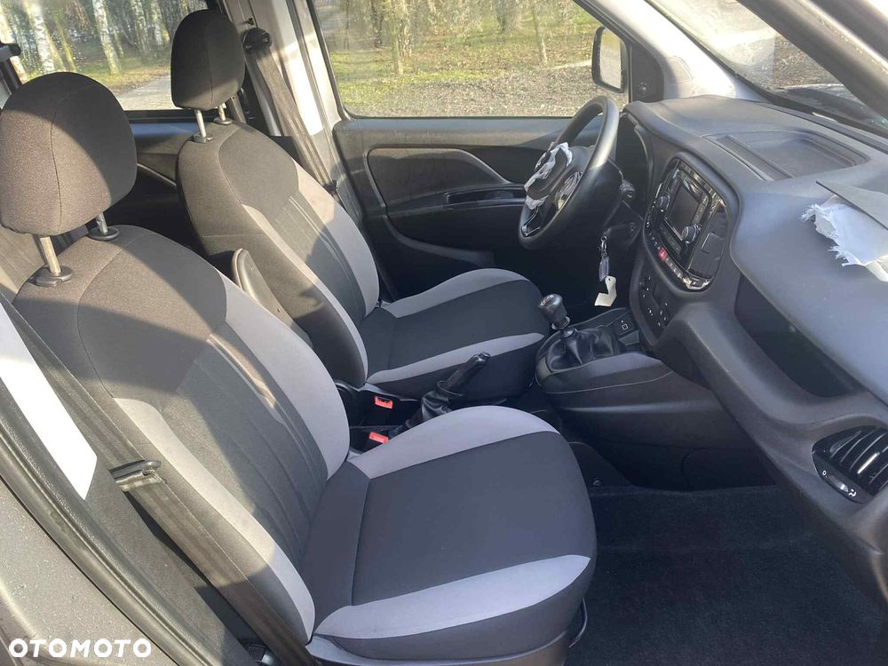 Fiat Doblo - 16