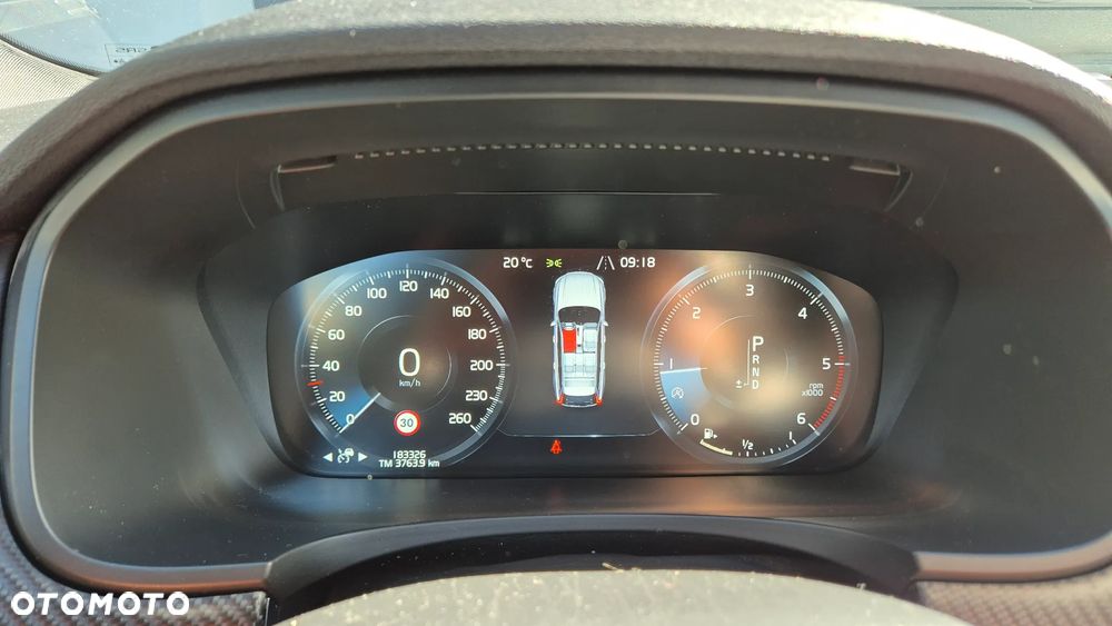 Volvo V90 D5 SCR AWD R-Design - 12
