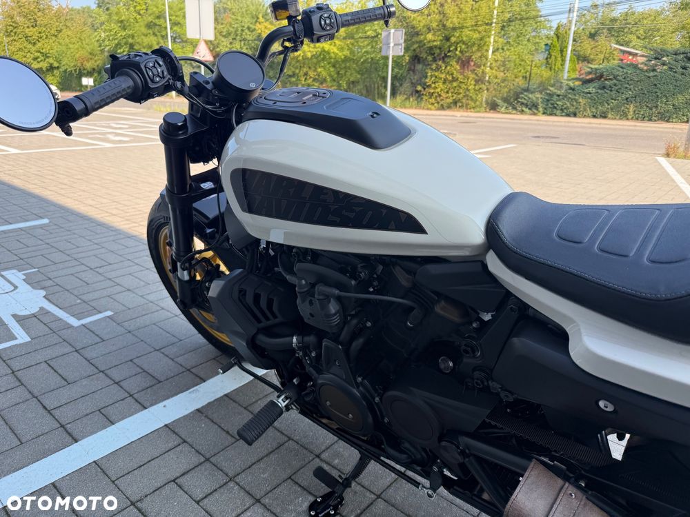 Harley-Davidson Sportster - 10
