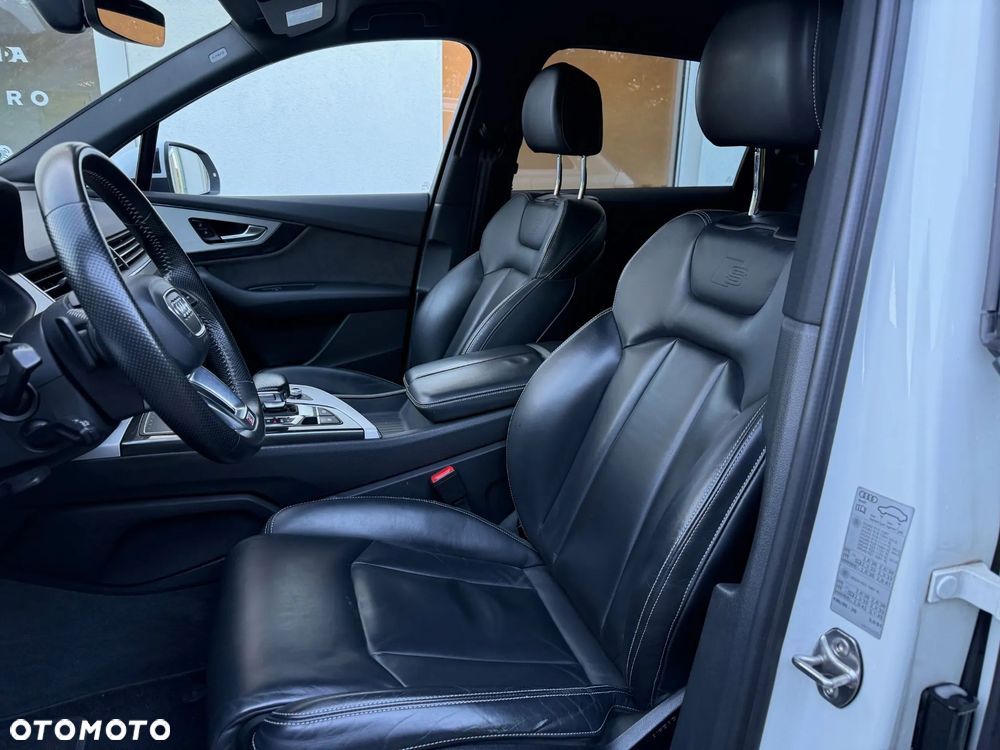 Audi Q7 - 7