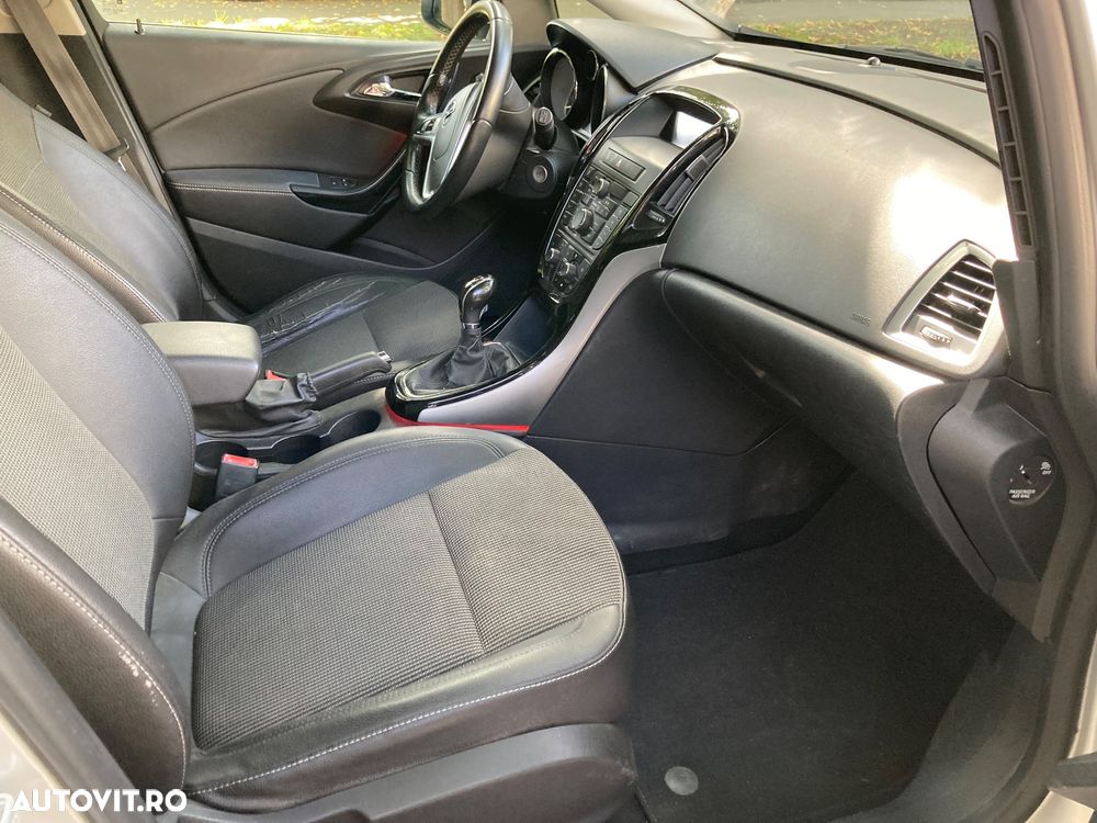 Opel Astra - 11