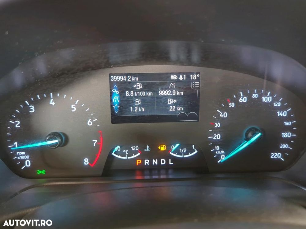 Ford Fiesta 1.0 EcoBoost 7DCT mHEV Titanium - 4
