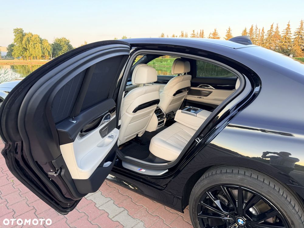 BMW Seria 7 750d xDrive - 14