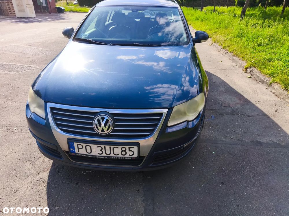 Volkswagen Passat 2.0 TDI Comfortline - 12
