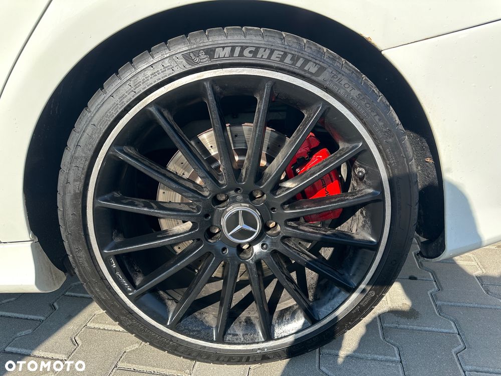 Mercedes-Benz CLA 45 AMG 4-Matic - 17