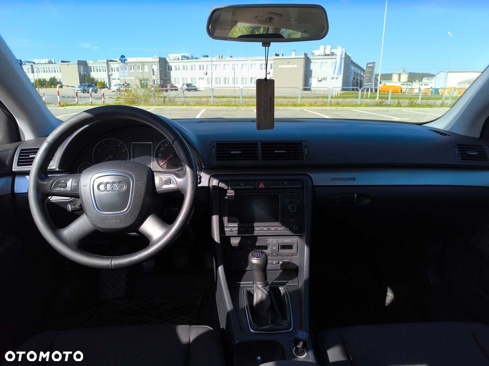 Audi A4 Avant - 5