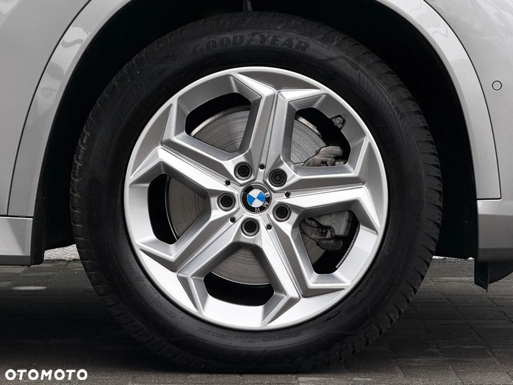 BMW X1 xDrive23d M Sportpaket - 12