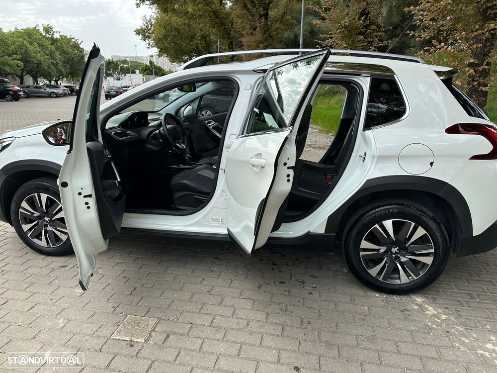 Peugeot 2008 1.2 PureTech Allure EAT6 - 16