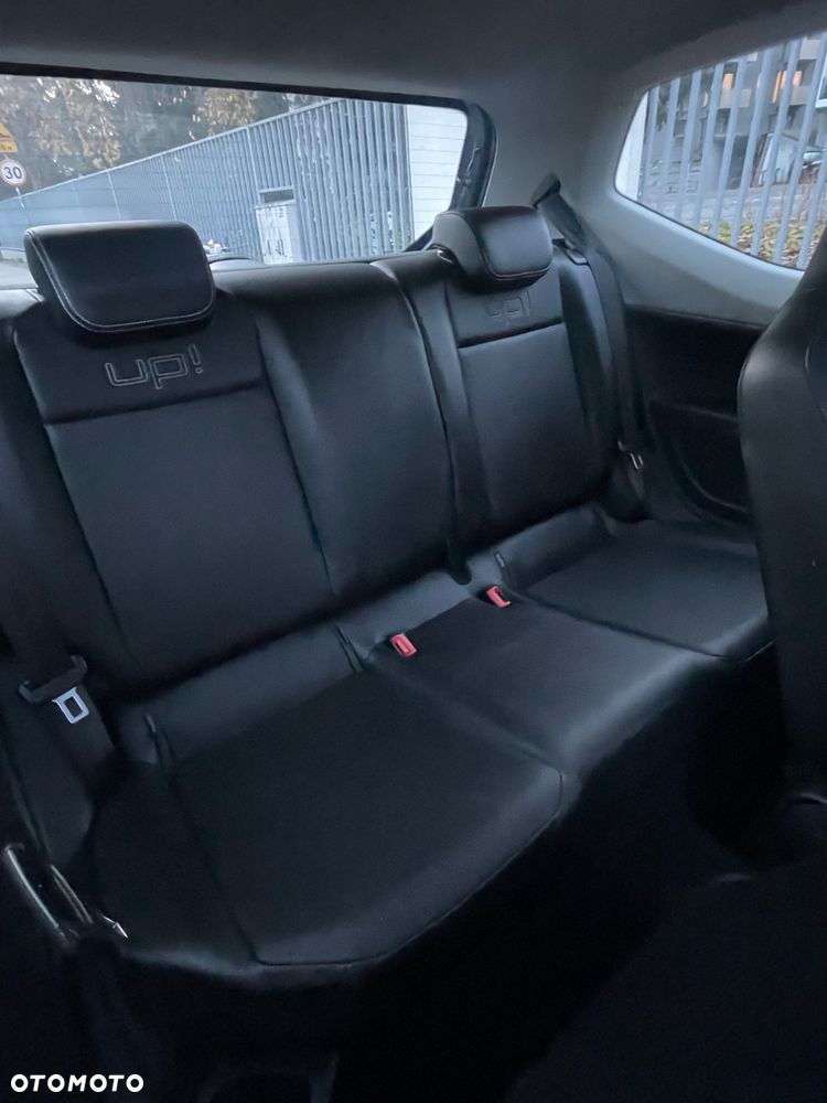 Volkswagen up! 1.0 high - 11