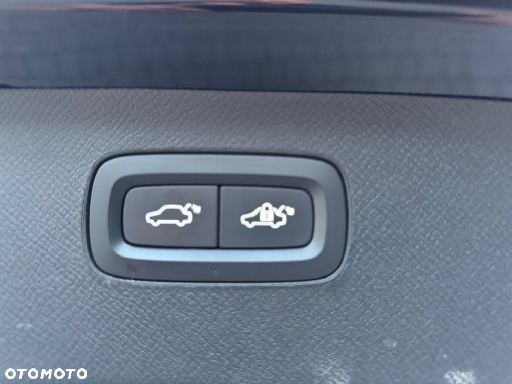 Volvo XC 90 D5 AWD Inscription 7os - 11