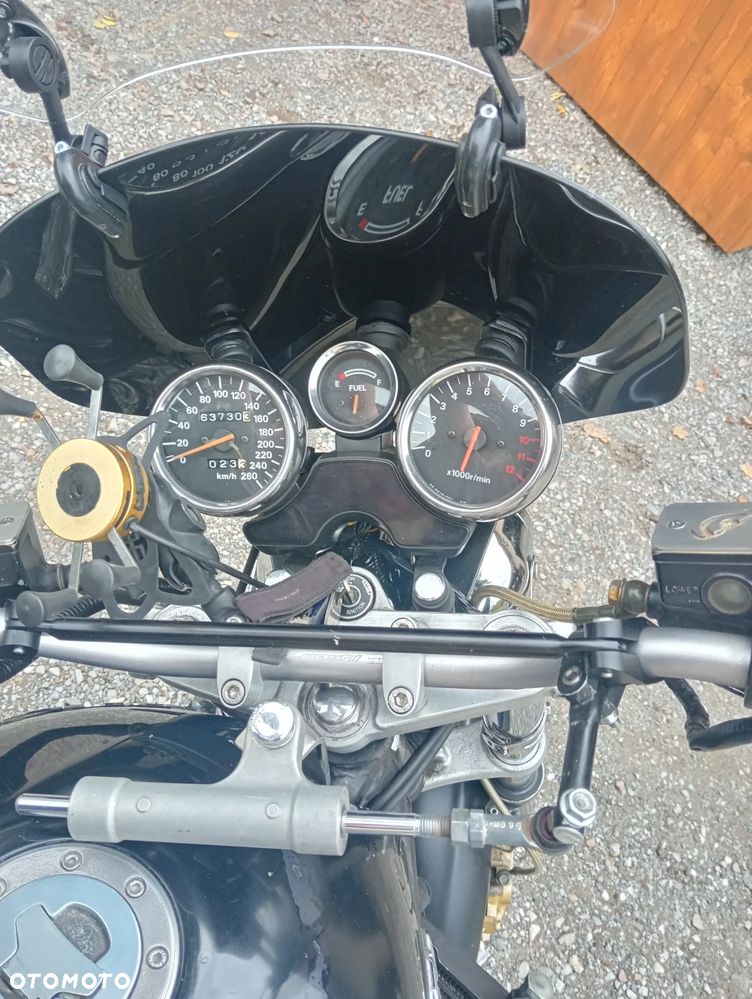 Suzuki GSX - 10