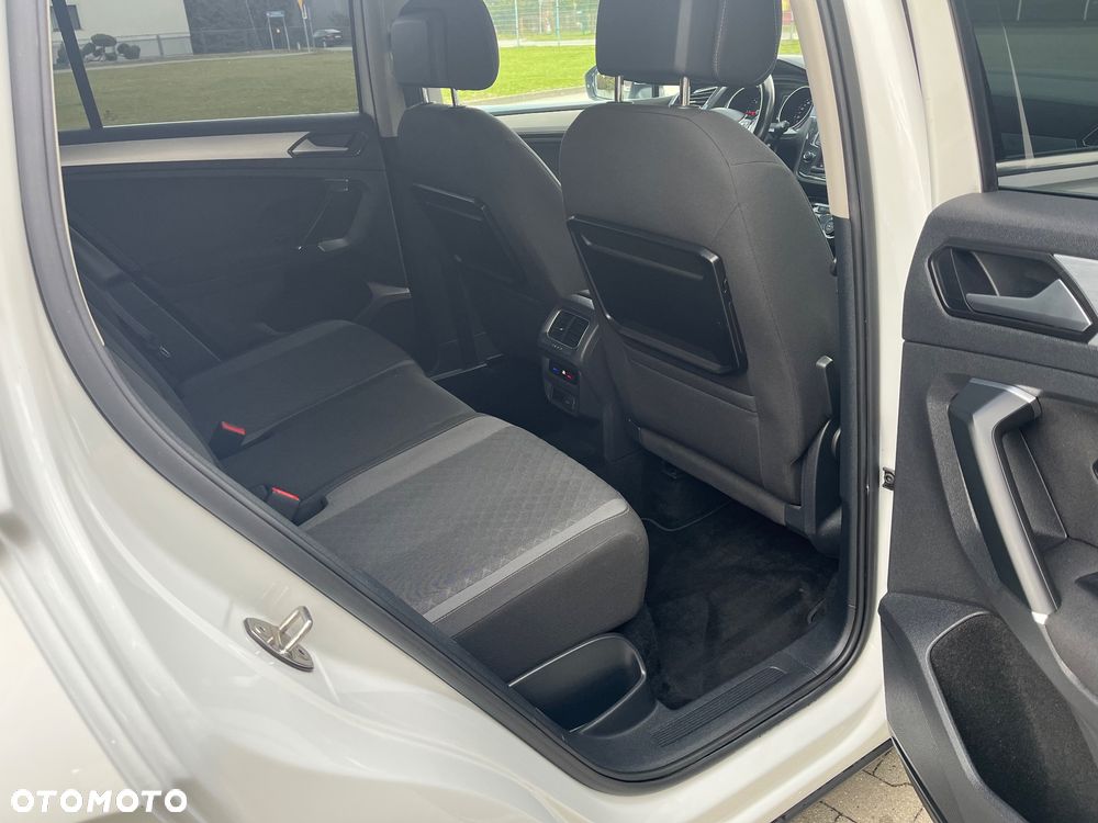 Volkswagen Tiguan 2.0 TDI SCR 4Motion (BlueMotion Tech) Comfortline - 14