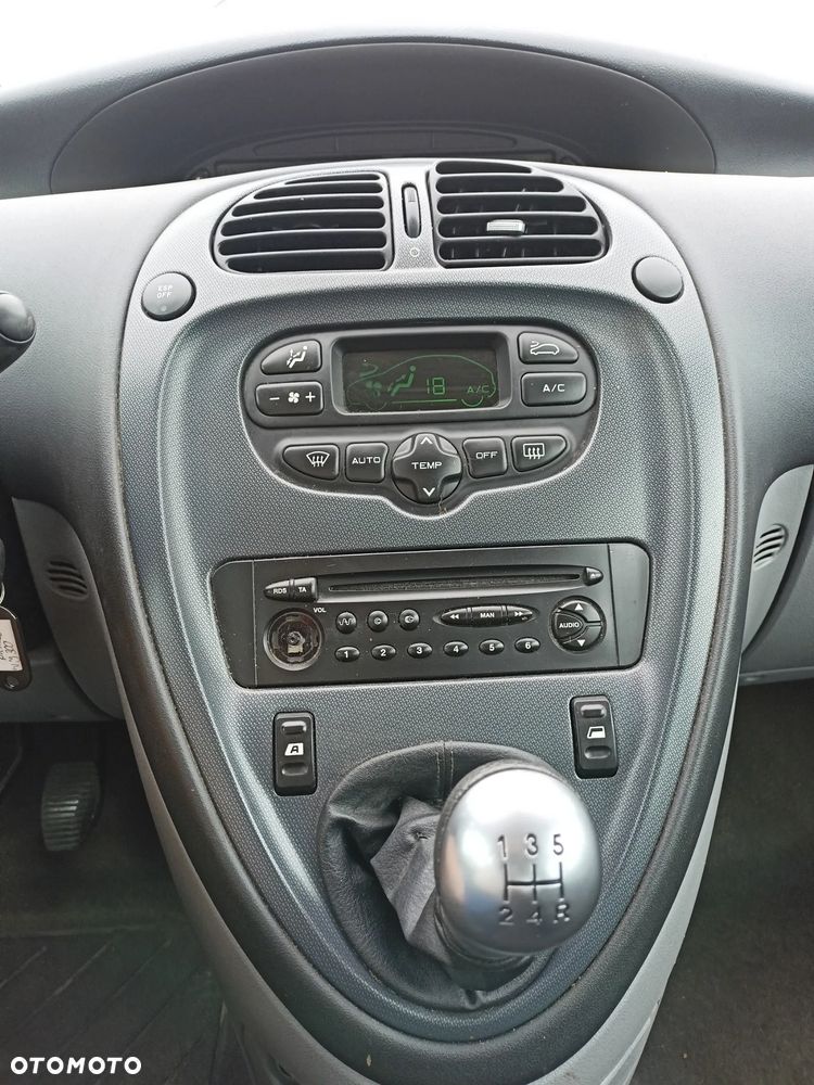 Citroën Xsara Picasso - 9