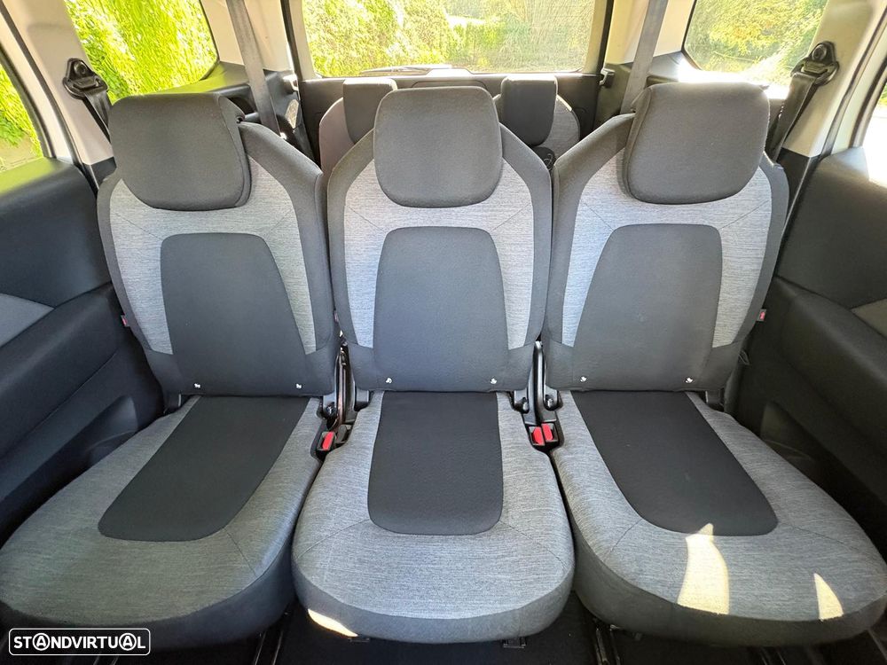 Citroën Grand C4 Spacetourer - 32